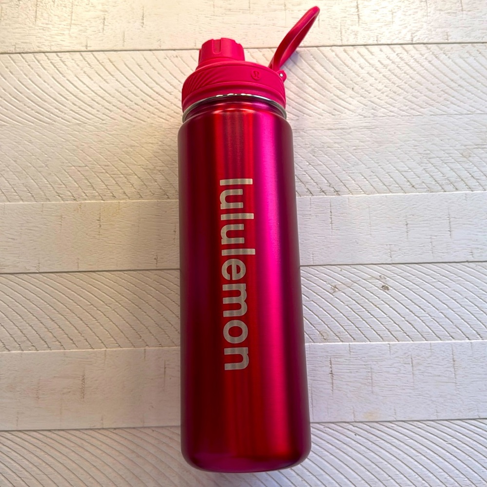 PINK LULULEMON WATER BOTTLE!! 💗 (no longer sold) Open to negotiation!!
